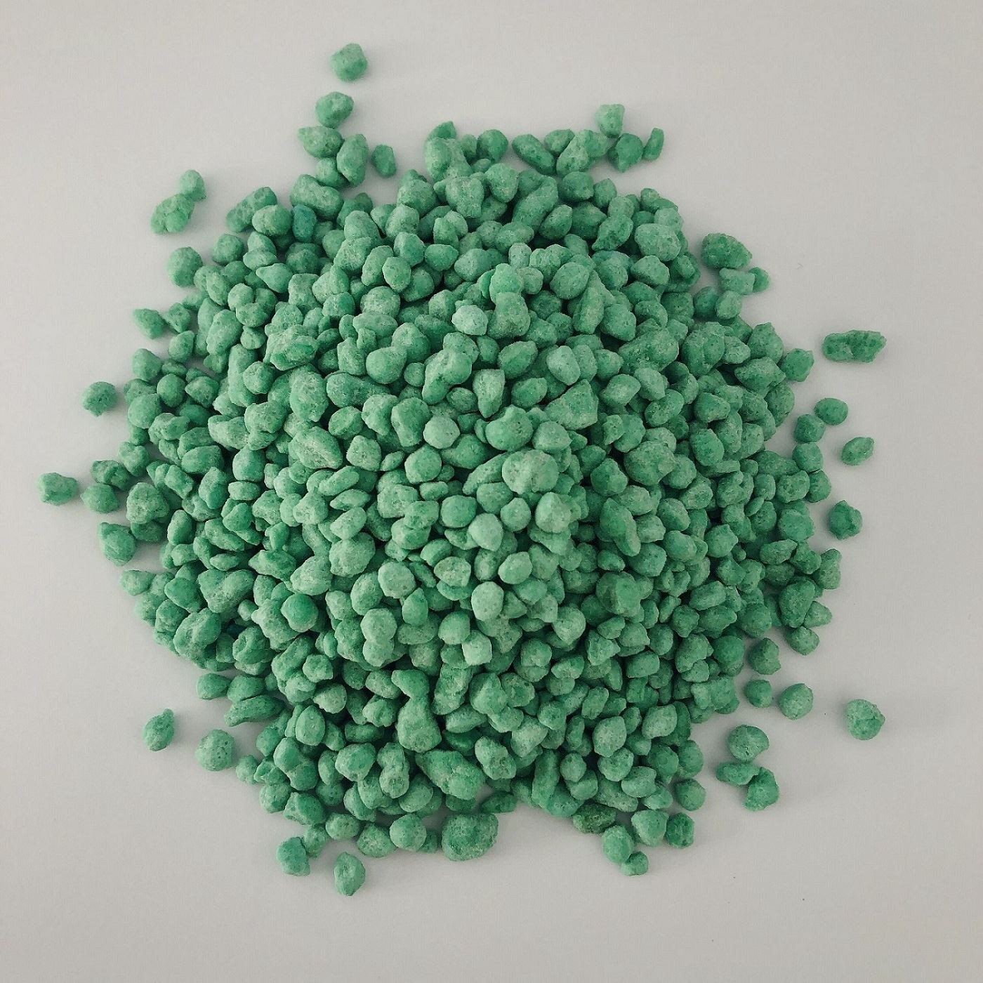 硫酸铵颗粒绿