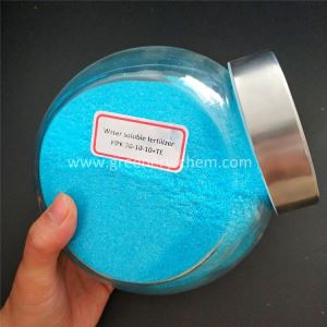中国100％水溶性NPK 20-20-20粉化合物肥料